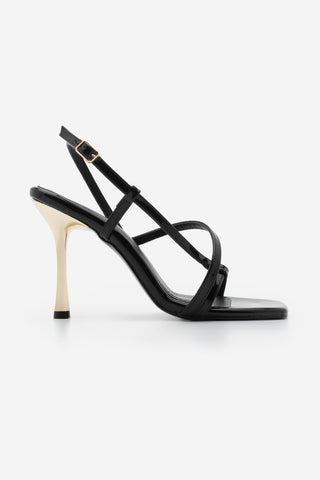 Kadın Küt Burun Bantlı Topuklu Sandalet Yonsa - Siyah Rugan