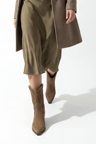 Kadın Sivri Burun Nakışlı Western Bot Tayko - Taba Süet