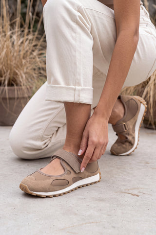 Kadın Mary Jane Sneaker Bantlı Süet Detaylı Günlük Spor Babet Sneaker Yotina - Camel Süet