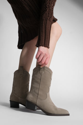 Kadın Sivri Burun Western Bot Voleta - Vizon Süet