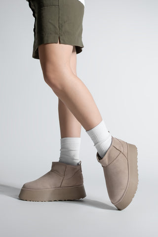 Kadın  İçi Kürklü Bot Tefis - Vizon Süet