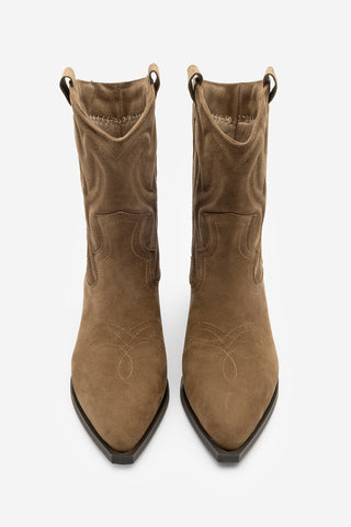 Kadın Sivri Burun Nakışlı Western Bot Tayko - Taba Süet