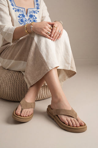 Kadın Hakiki Deri Parmak Arası Günlük Terlik Tarkin - Camel Süet