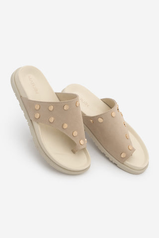 Kadın Hakiki Deri Parmak Arası Zımbalı Günlük Terlik Nobi - Bej Süet