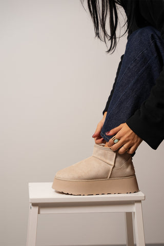 Kadın  İçi Kürklü Bot Tefis - Bej Süet
