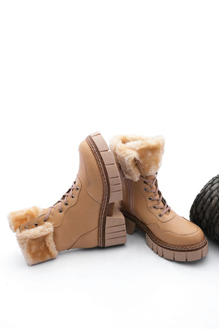 Kadın Postal Bot Kürklü Levan - Bej