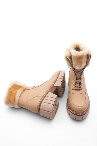 Kadın Postal Bot Kürklü Levan - Bej