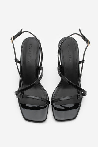 Kadın Küt Burun Bantlı Topuklu Sandalet Yonsa - Siyah Rugan