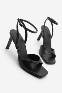 Kadın Küt Burun Topuklu Sandalet Vados - Siyah