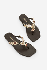 Kadın Küt Burun Tokalı Parmak Arası Günlük Terlik Vakro - Kahve