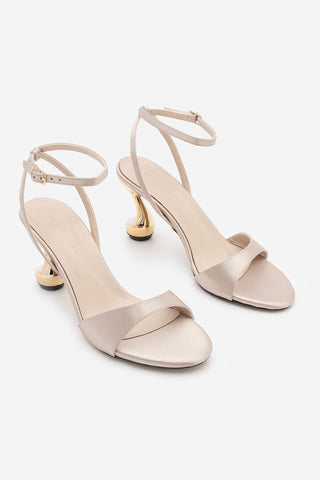 Kadın Altın Metal Ökçeli Topuklu Sandalet Lumera - Bej Saten