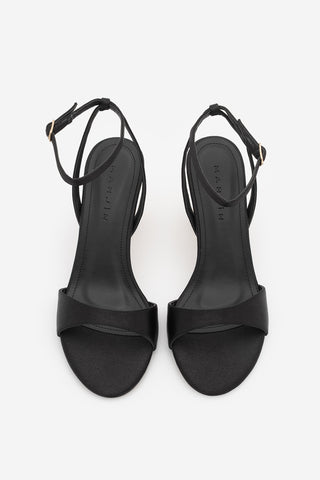 Kadın Metalik Altın Ökçe Klasik Topuklu Sandalet Lumera - Siyah Saten