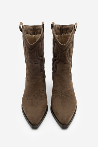 Kadın Sivri Burun Nakışlı Western Bot Nilva - Kahve Süet