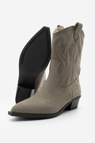 Kadın Sivri Burun Nakışlı Western Bot Nilva - Vizon Süet