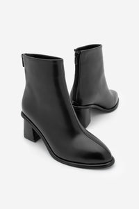 Kadın Arkadan Fermuarlı Topuklu Bot Atirya - Siyah