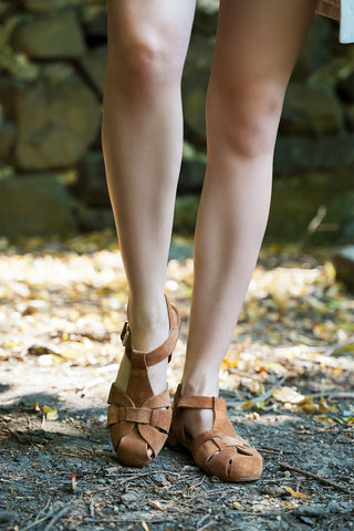 Kadın Hakiki Deri Önü Kapalı Günlük Sandalet Yenzar - Taba Süet